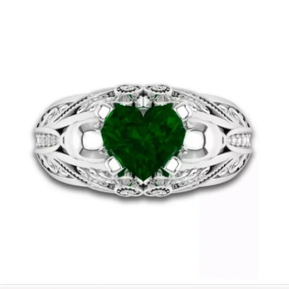Size 9 Emerald Green Heart Silver Skull Ring NEW